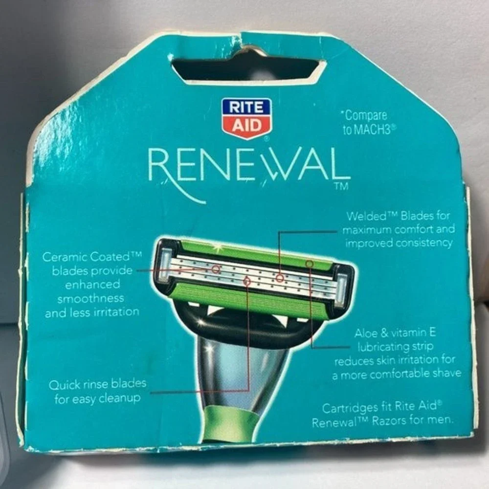Rite Aid Renewal 3 Blade Razor for Men w/8 Refills